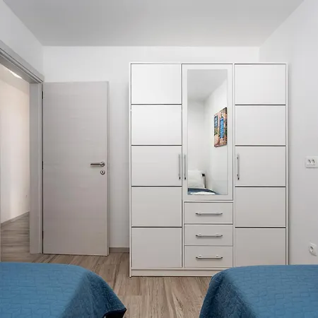 Kvarner Bay - 2 & 4 Lejlighed