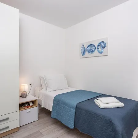 Kvarner Bay - 2 & 4 Apartmán