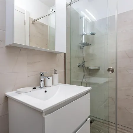 Kvarner Bay - 2 & 4 Rijeka