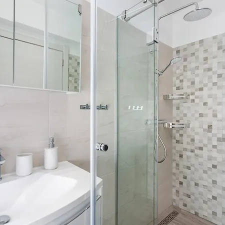 Kvarner Bay - 2 & 4 Apartmán