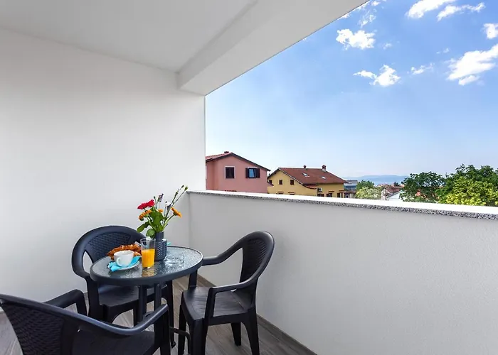 Kvarner Bay - 2 & 4 * Rijeka