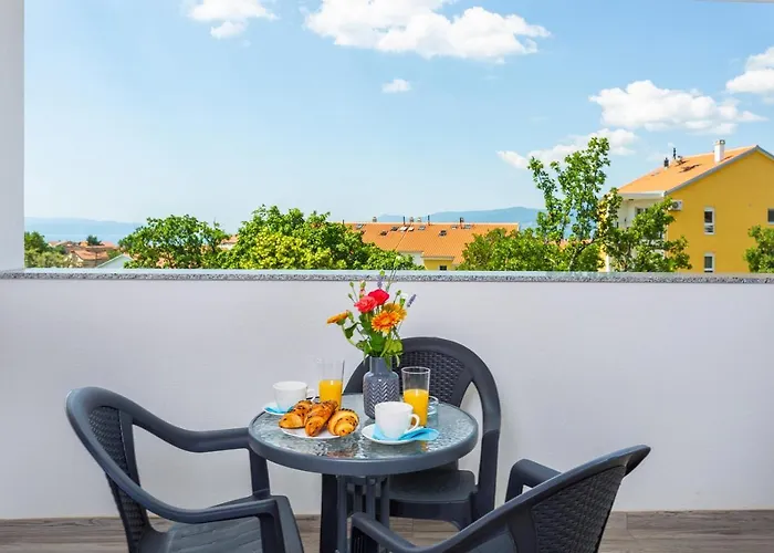 Kvarner Bay - 2 & 4 Apartmán *